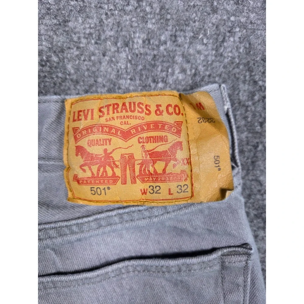 Levi's 501 Original Fit Jeans Mens W32 L32 Grey Straight Leg Button Fly Denim